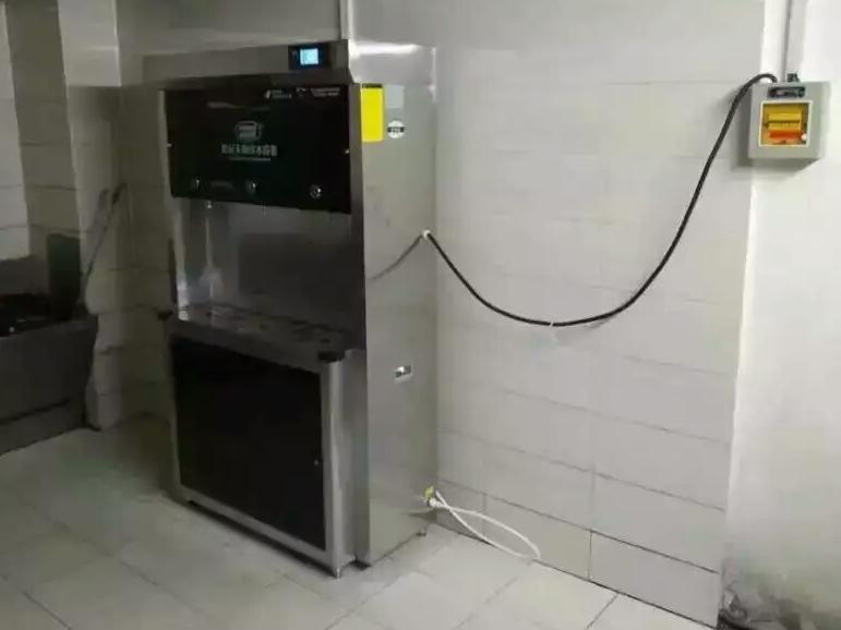 ‘IM电竞’
鞠婧祎歌曲《叹云兮》赏析(图1) IM电竞